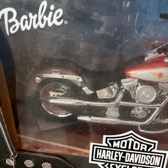 VTG 1999 Barbie Harley-Davidson Motorcycle in Red and Silver NIB* - Picture 3 of 8